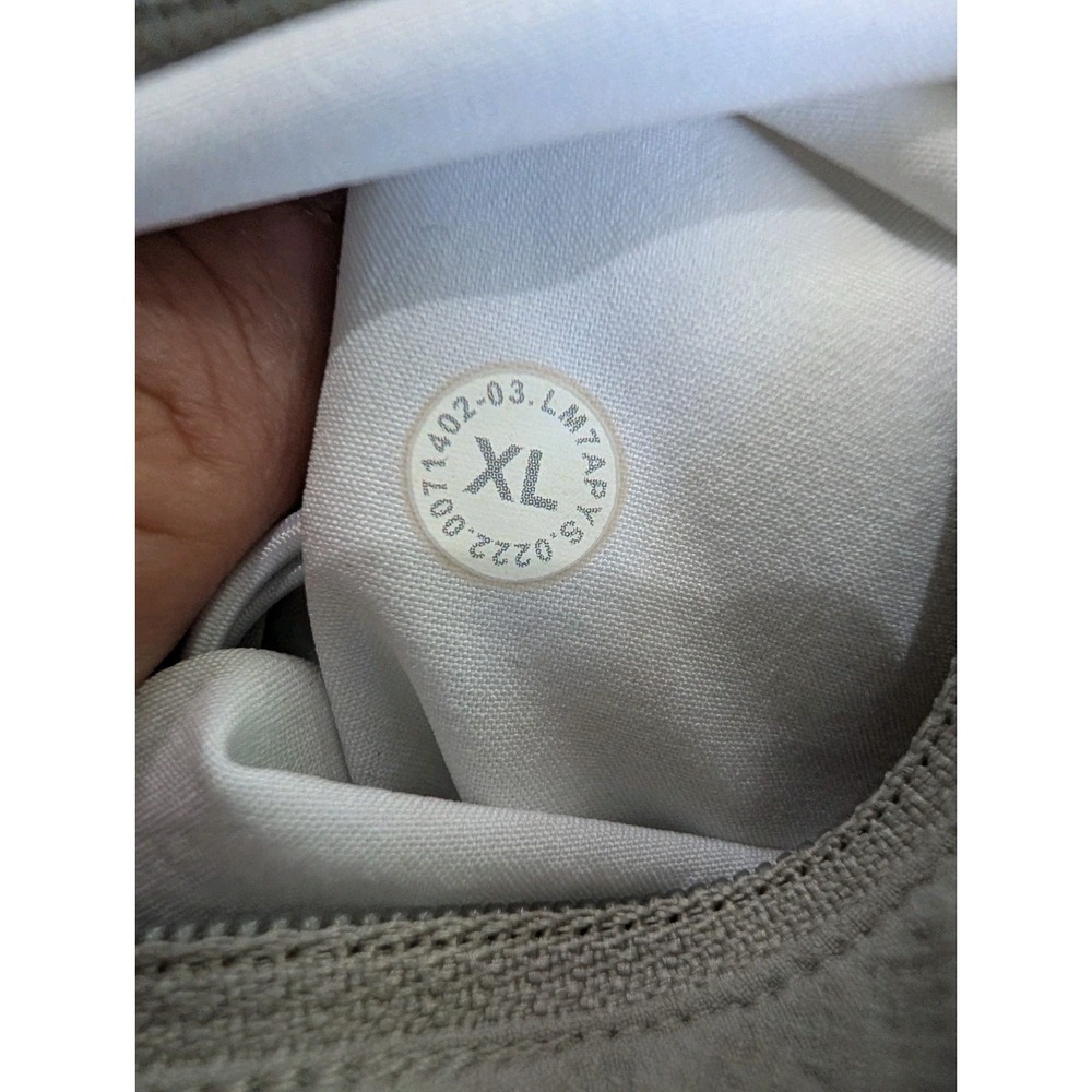 Lululemon License to Train Linerless XL Shorts Mens Beige 7" Gym Athletic M7APYS - Picture 9 of 9